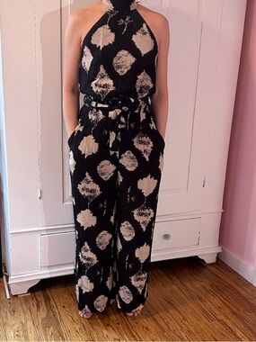 NWT Ollari Wide-Leg Pant and Halter Set